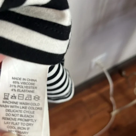 Kate Spade Brook Street black and white striped 3/4 sleeved dress size medium - Picture 3 of 10